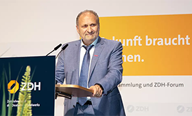 Hans Peter Wollseifer bei der Erffnung des ZDH-Forum auf der IHM